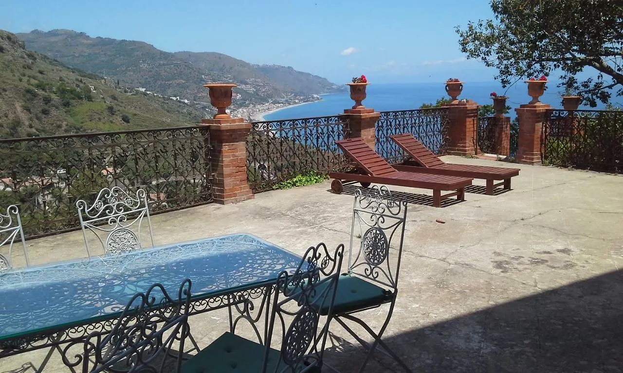 La Cage Aux Folles B&B Taormina